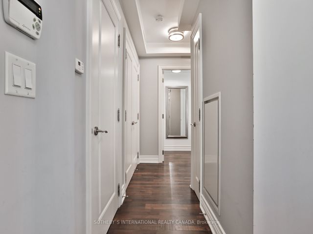 308 - 68 Yorkville Ave