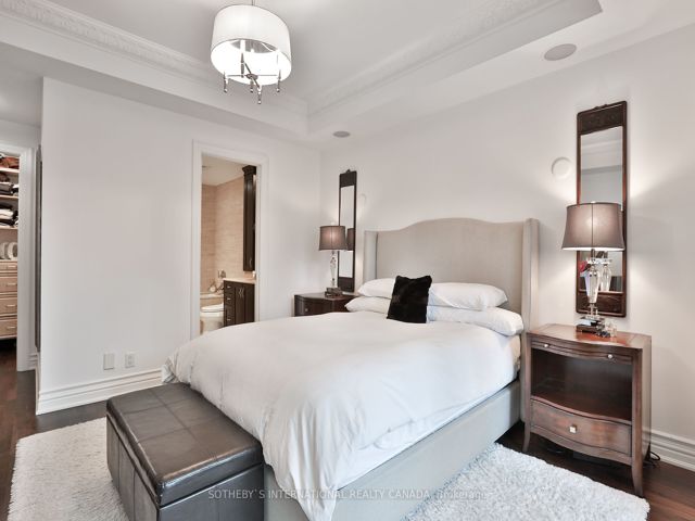 308 - 68 Yorkville Ave