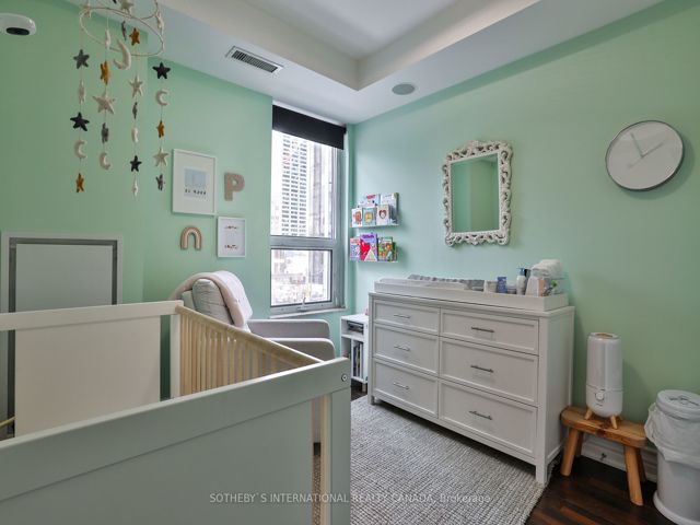 308 - 68 Yorkville Ave