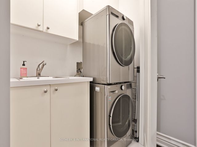308 - 68 Yorkville Ave
