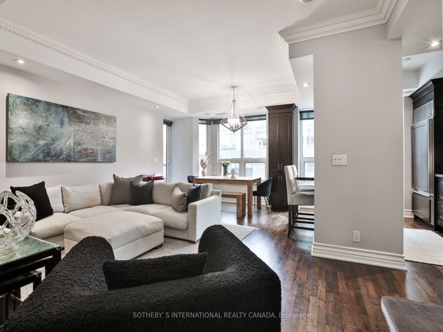 308 - 68 Yorkville Ave