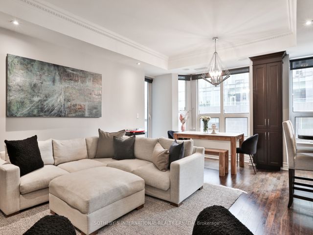 308 - 68 Yorkville Ave