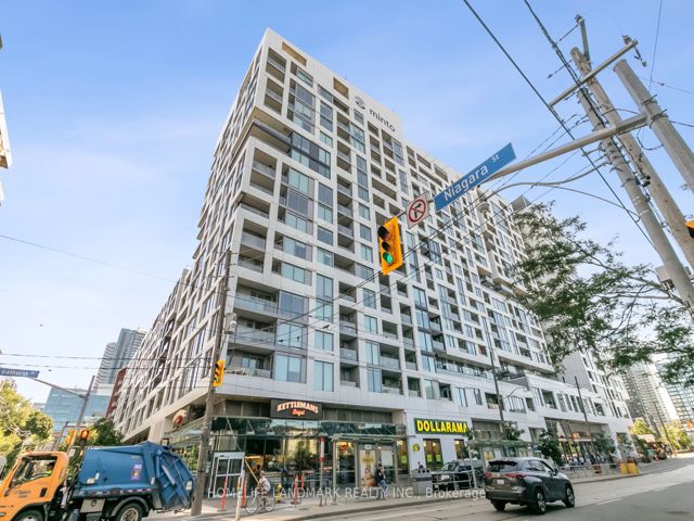 301w - 27 Bathurst St