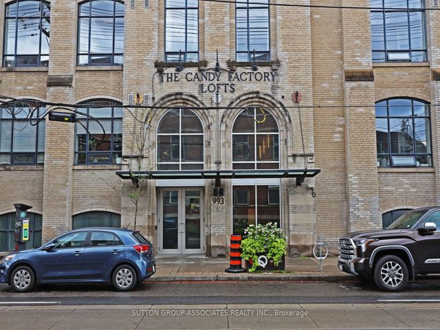 109 - 993 Queen St W