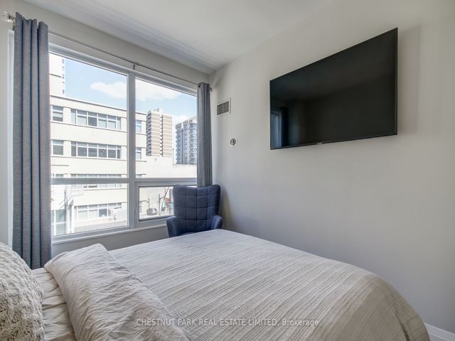 302 - 1430 Yonge St