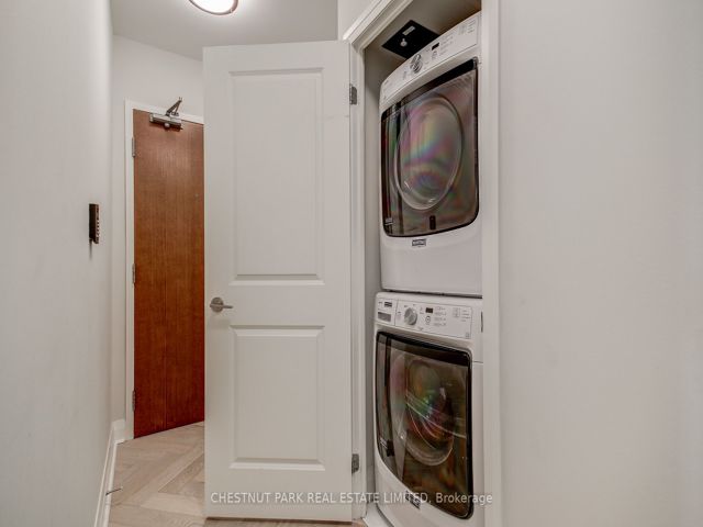 302 - 1430 Yonge St