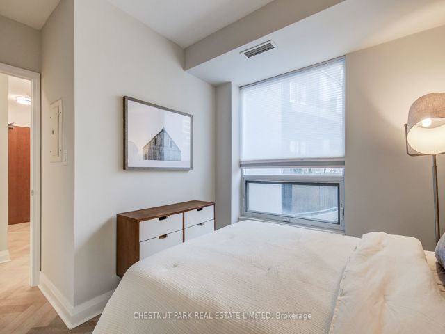 302 - 1430 Yonge St