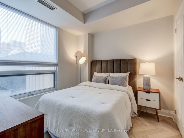 302 - 1430 Yonge St
