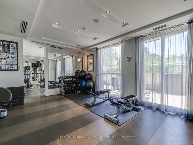 302 - 1430 Yonge St