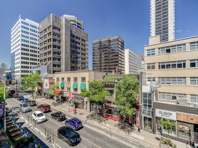 302 - 1430 Yonge St