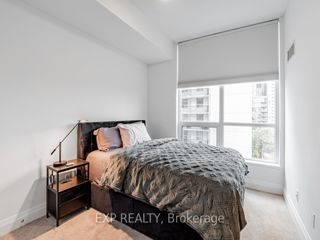 502 - 83 Redpath Ave