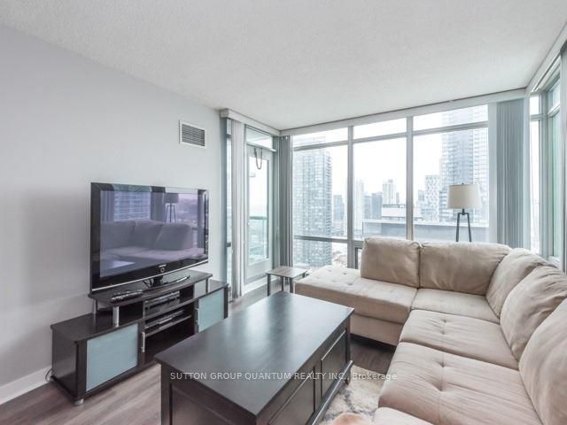 3009 - 81 Navy Wharf Crt