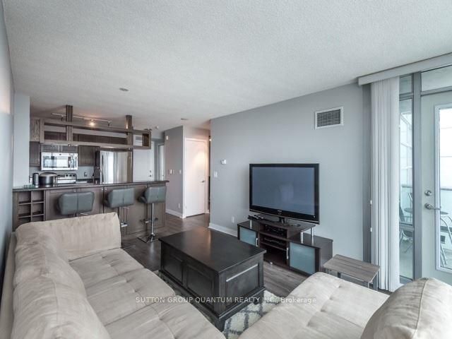 3009 - 81 Navy Wharf Crt