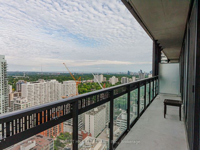 3008 - 8 Eglinton Ave E