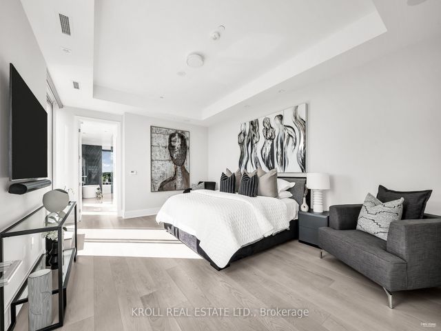 703 - 355 Bedford Park Ave