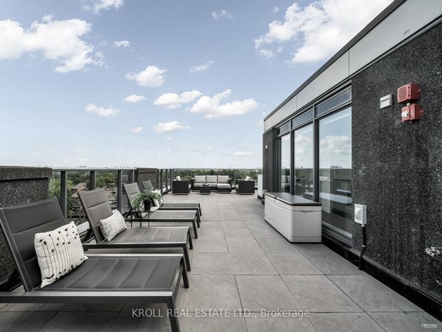 703 - 355 Bedford Park Ave