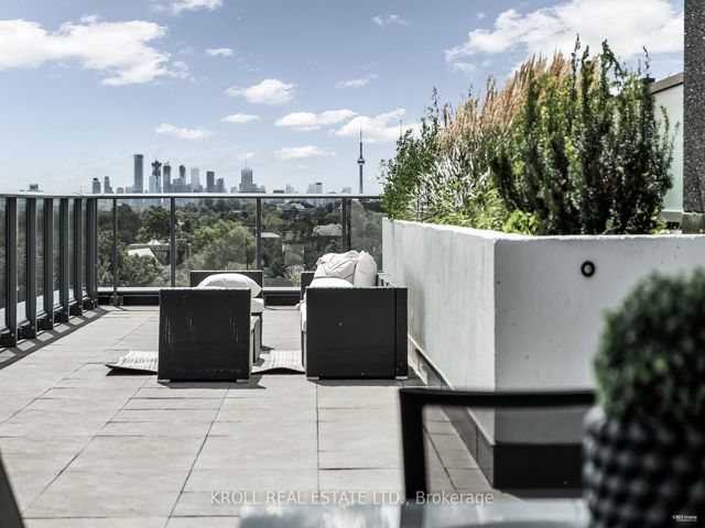 703 - 355 Bedford Park Ave