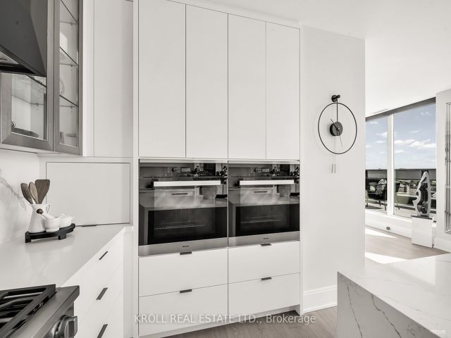 703 - 355 Bedford Park Ave