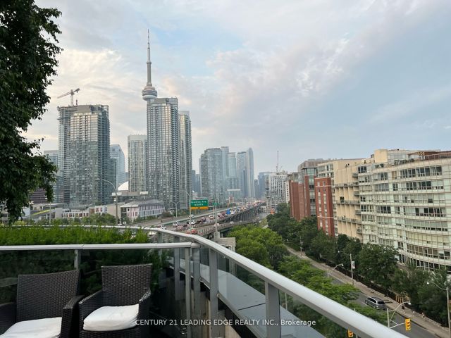 1709 - 38 Dan Leckie Way