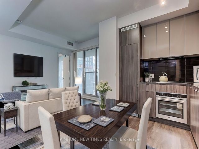 3311 - 125 Blue Jays Way