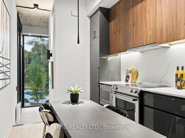 25 - 12 Dervock Cres