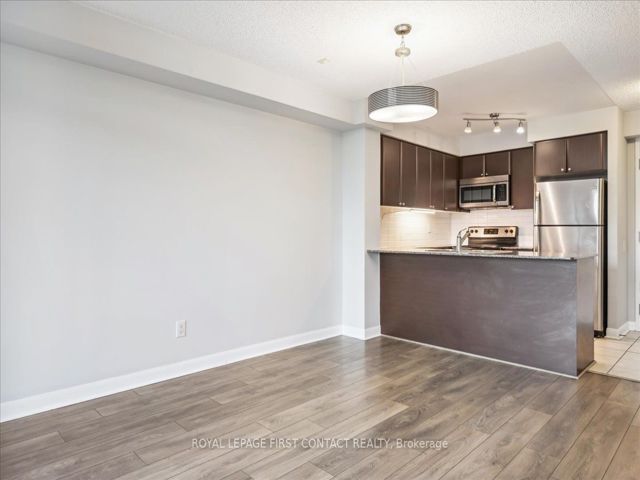 405 - 525 Wilson Ave