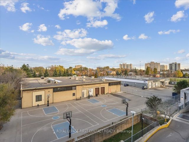 405 - 525 Wilson Ave