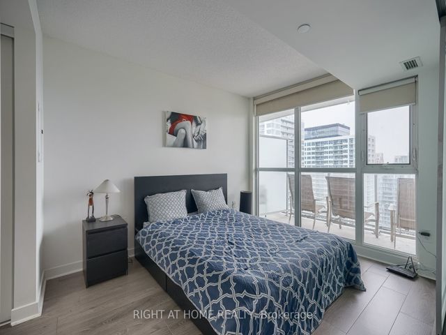 3811 - 75 Queens Wharf Rd