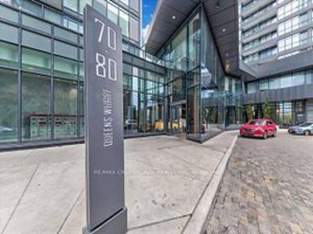 303 - 70 Queens Wharf Rd