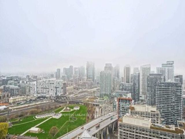 3304 - 219 Fort York Blvd