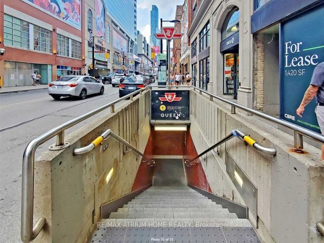 1211 - 197 Yonge St