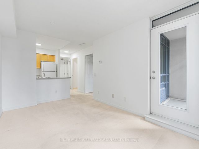 1002 - 155 Beecroft Rd