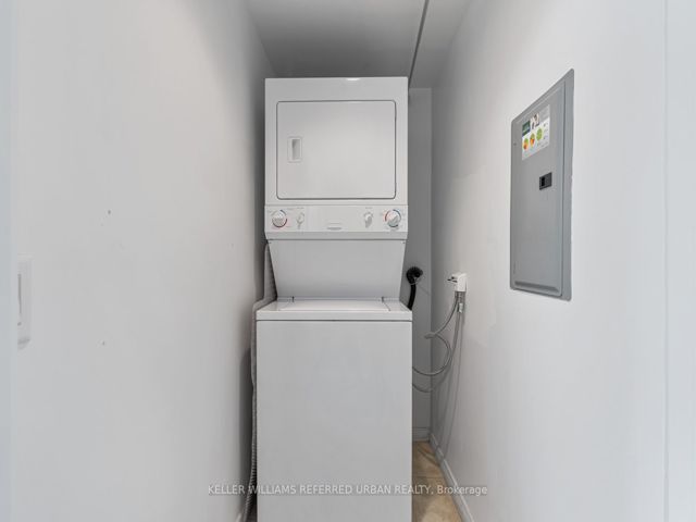 1002 - 155 Beecroft Rd