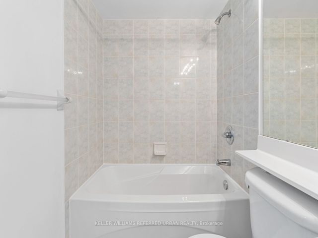 1002 - 155 Beecroft Rd