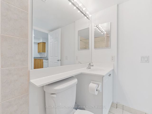 1002 - 155 Beecroft Rd