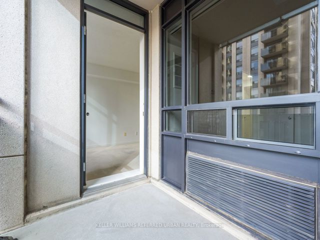 1002 - 155 Beecroft Rd