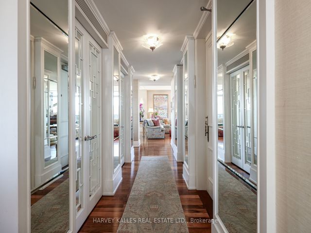 801 - 2600 Bathurst St