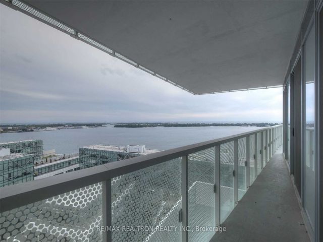 2102 - 15 Queens Quay E