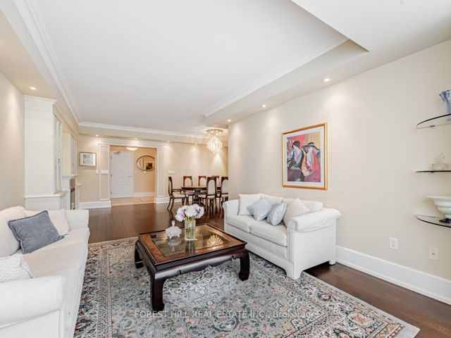 1402 - 660 Sheppard Ave E