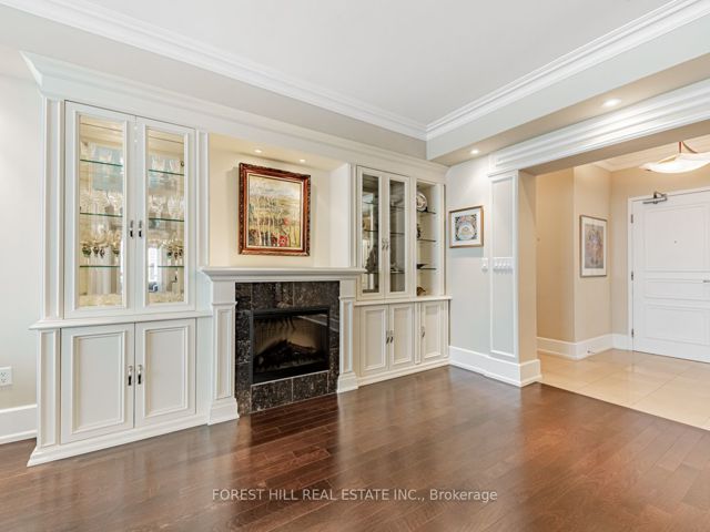1402 - 660 Sheppard Ave E