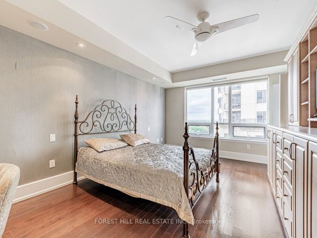 1402 - 660 Sheppard Ave E