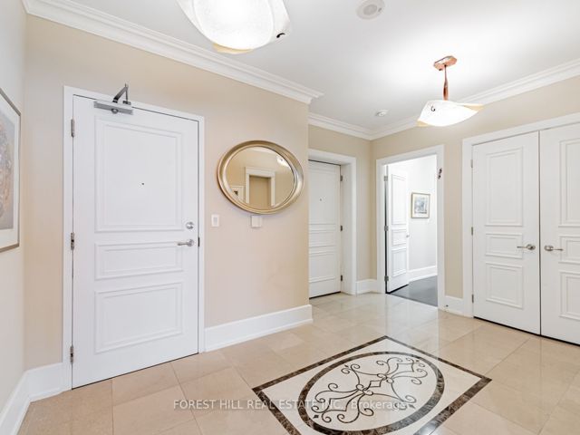 1402 - 660 Sheppard Ave E