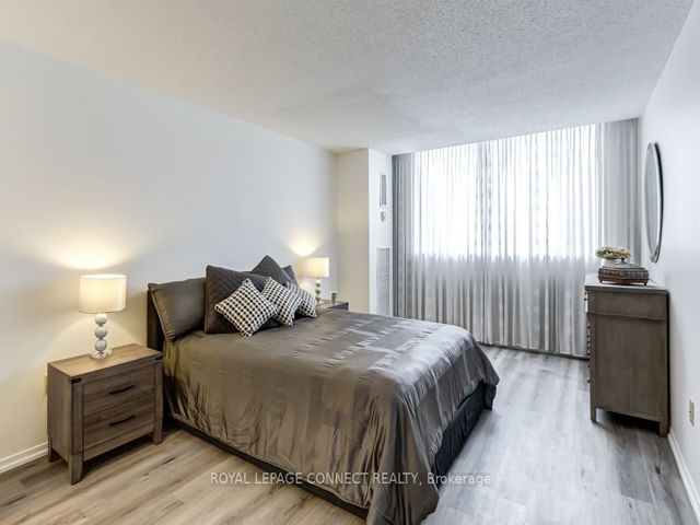 1908 - 75 Wynford Heights Cres