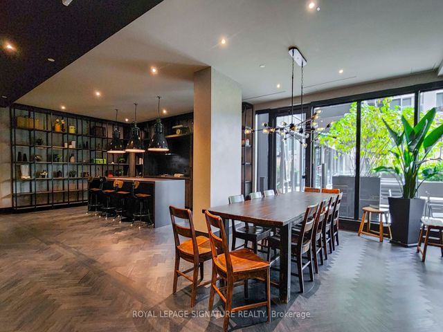 1201 - 505 Richmond St W