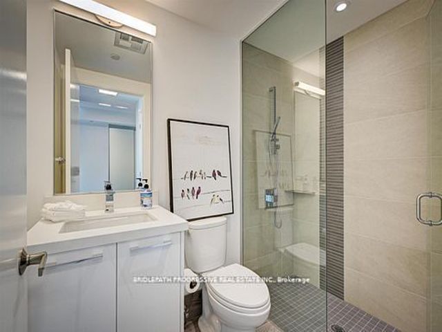 301 - 3 Southvale Dr