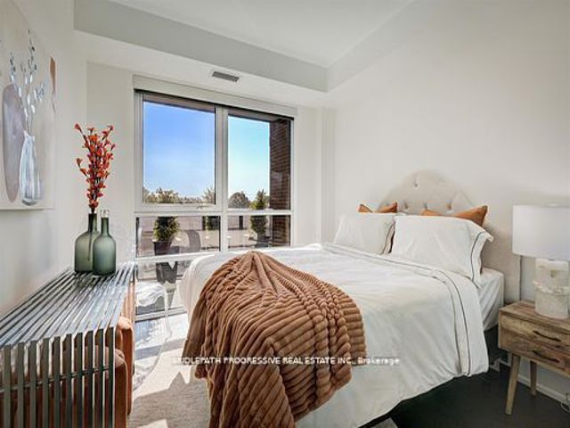 301 - 3 Southvale Dr