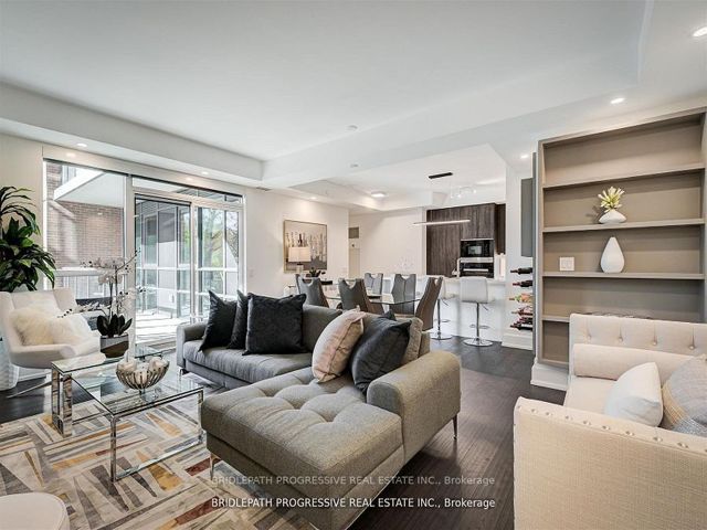 401 - 3 Southvale Dr