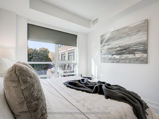 401 - 3 Southvale Dr