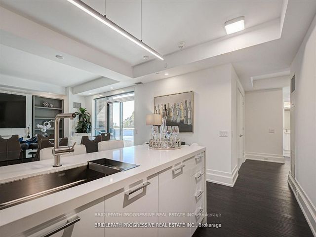 401 - 3 Southvale Dr