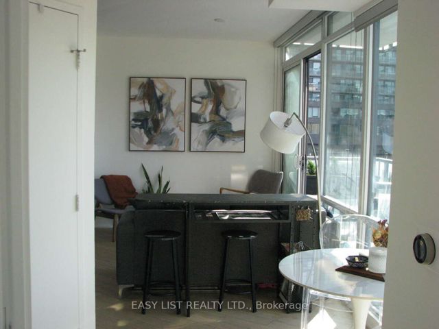 N204 - 120 Bayview Ave